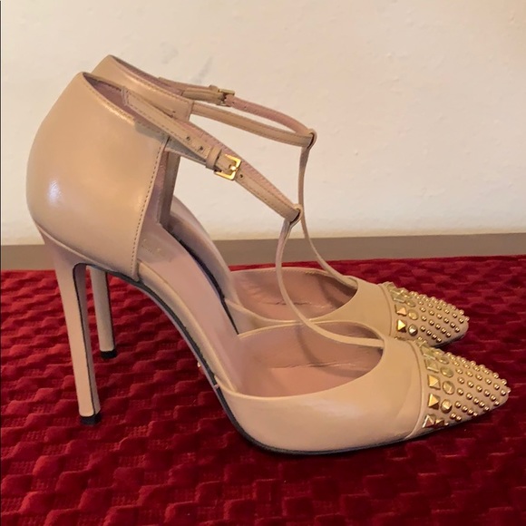 Gucci Studded Pump - Picture 5 of 8